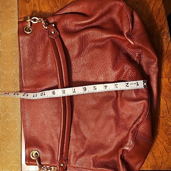Stylish Red Leather Cuore & Pelle Shoulder Bag - Picture 9 of 9